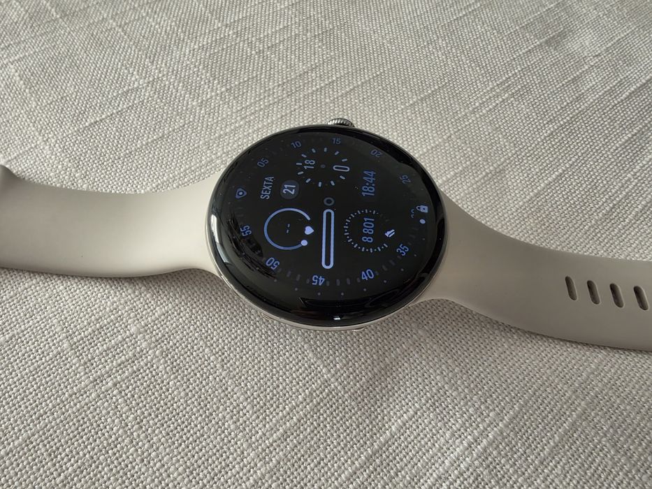 Pixel 10 pro xl e pixel watch 4 + extras