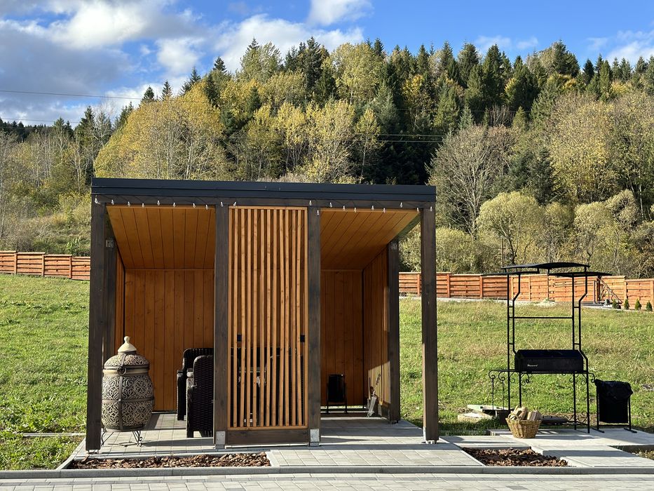 Нові сучасні котеджі біля Східниці з чаном джакузі