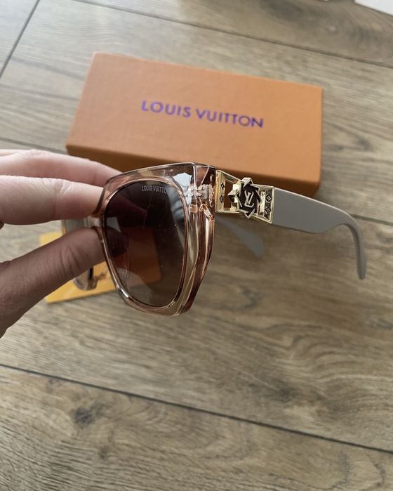 Okulary przeciwsloneczne Louis Vuitton nowe z pudelkiem logo Lv modne