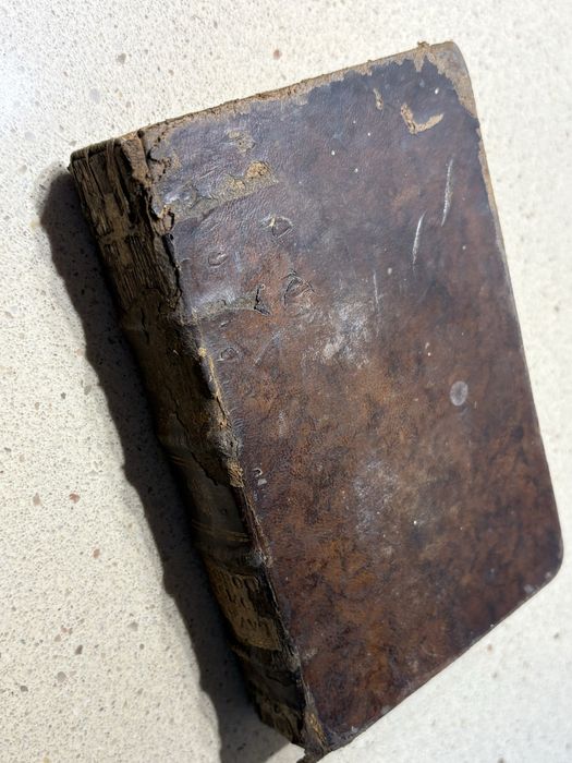 Antigo livro de 1758: Considerações dos quatro Novissimos do Homem