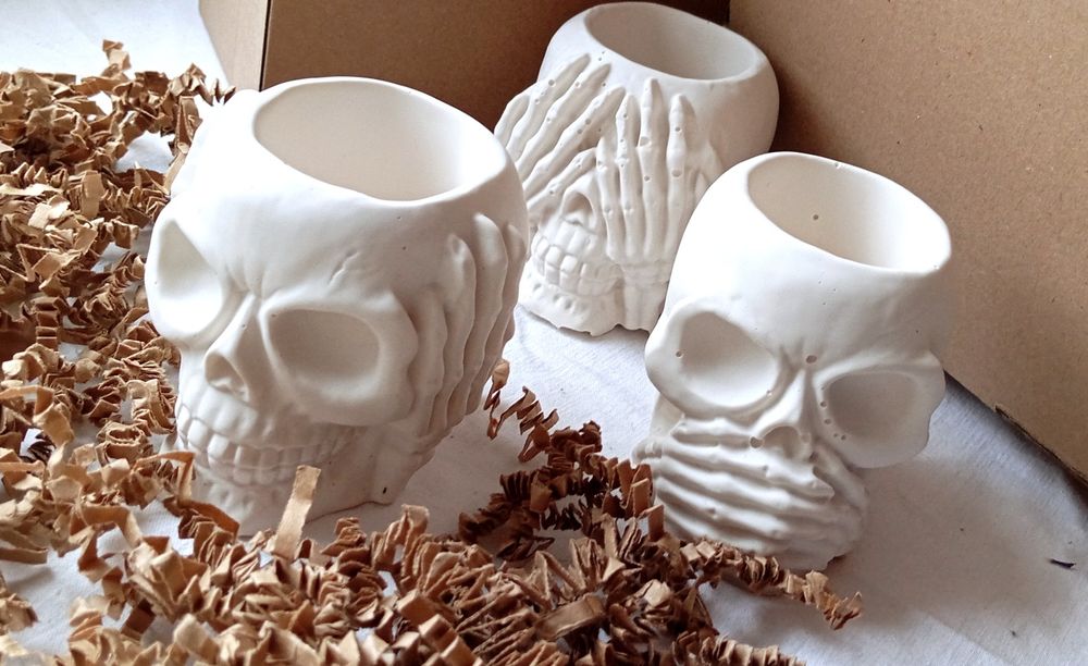 Donice czaszki ręcznie robione