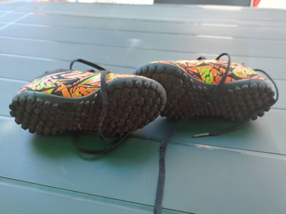 Chuteiras adidas n*28