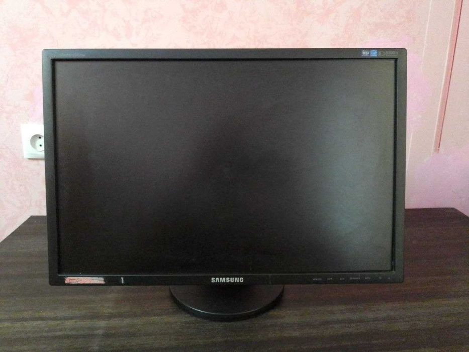 Монітор Samsung SyncMaster 2243 BW