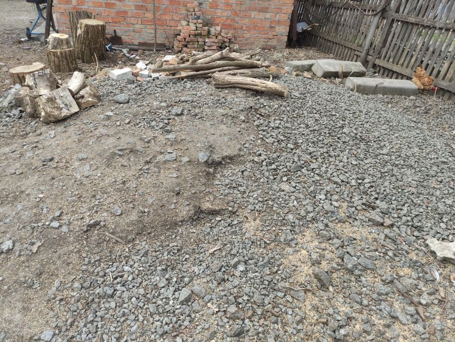 Віддам камінці безкоштовного