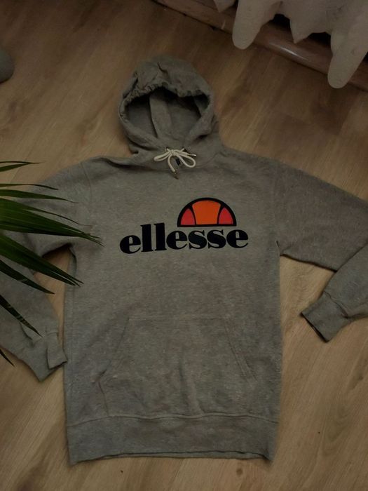 Продам кофту ellesse