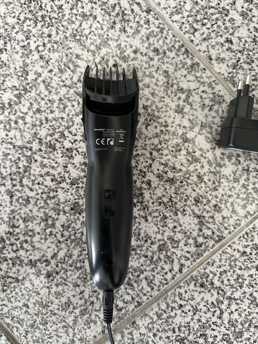 Máquina cortar cabelo vários pentes