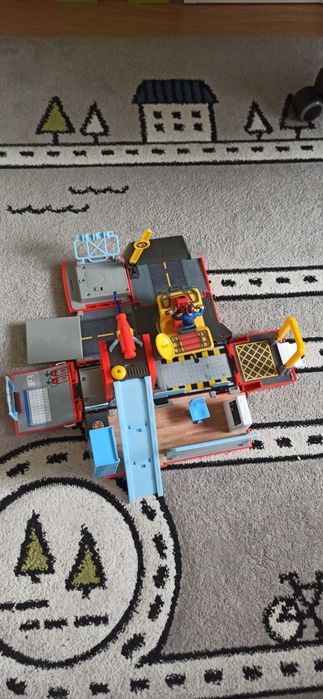 Strażak sam remiza strażacka 2+1