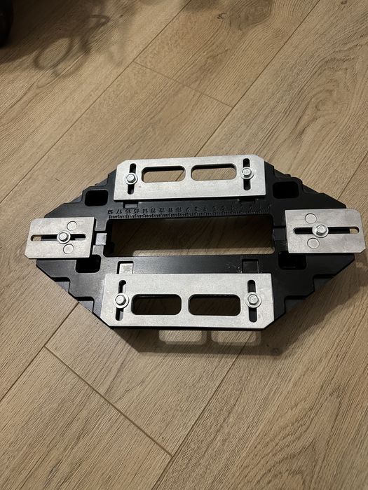 Шаблон для врезки замков и петель