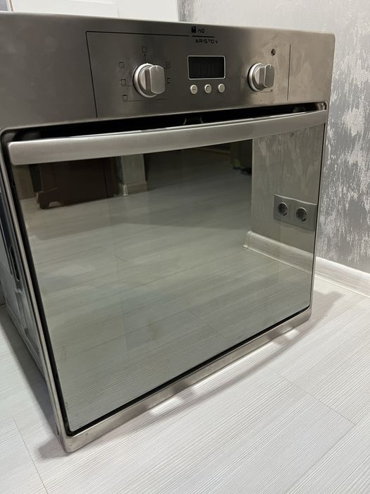 Електрична духова шафа б/у Hotpoint Ariston FB 53 C.1 IX TD/HA