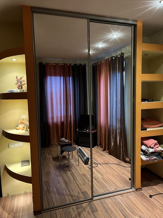 Продам зеркальные двери от шкафа купе