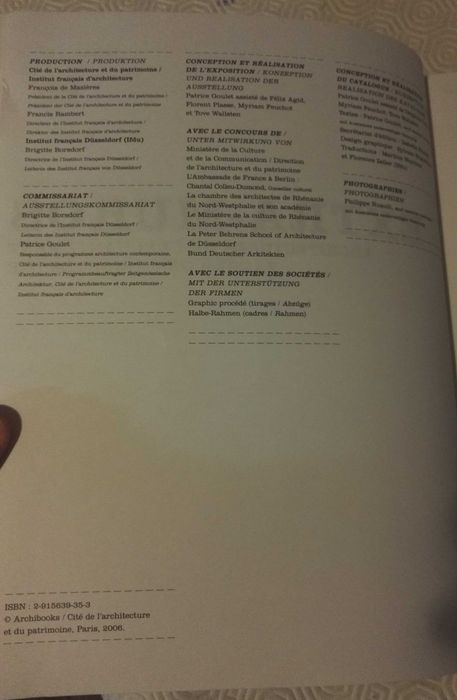 Livro de arquitectura "Extra-muros"