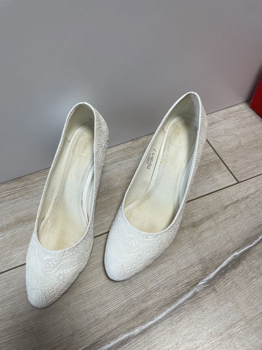 Весільні туфлі