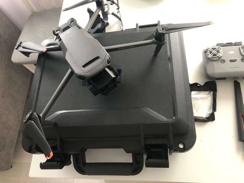 DJI Mavic 3 Pro – Zestaw 4 Aku! + Twardy Case + System Zrzutu + RC-N1