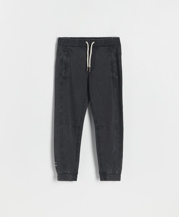 Spodnie dresowe Reserved 122