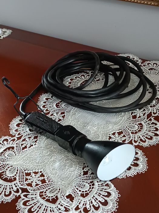 Kolekcjonerska PRLowska lampka do przyczepy np.Niewiadów,warsztatu itp