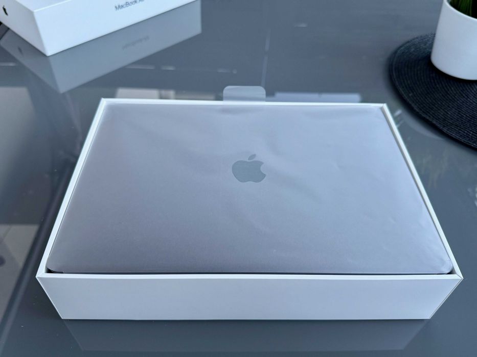 MacBook Air 13 M1 model A2337