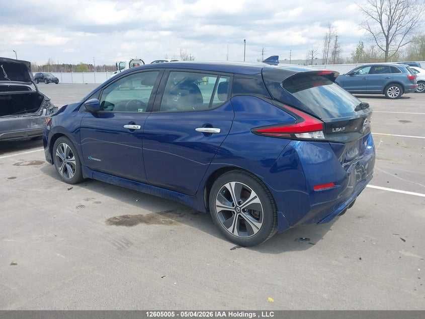 Nissan Leaf SV 40 kw