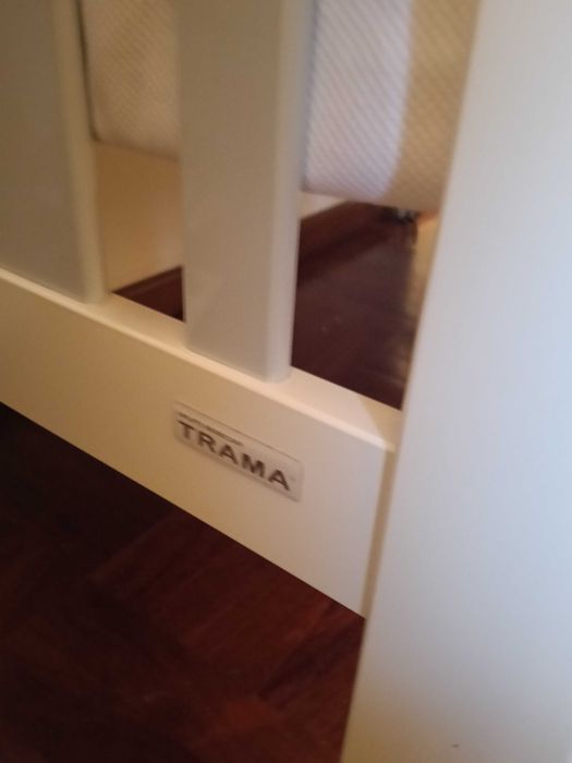 Cama de dormir como nova