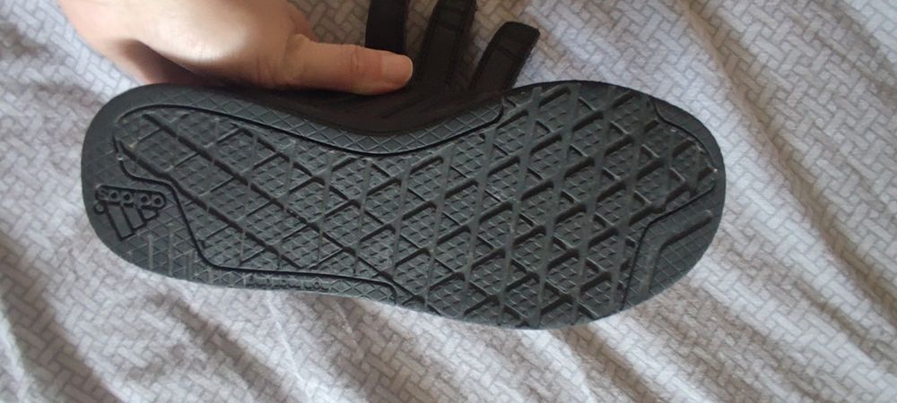 Кросівки-туфлі Adidas на хлопчика 36p.