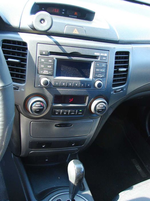 KIA Magentis 2.0 АВТОМАТ 2008 год (на коже)