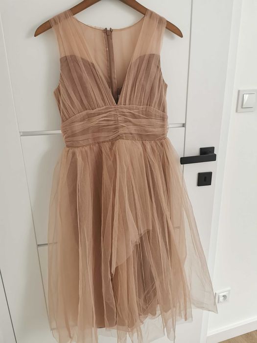 Nowa sukienka z tiulem S