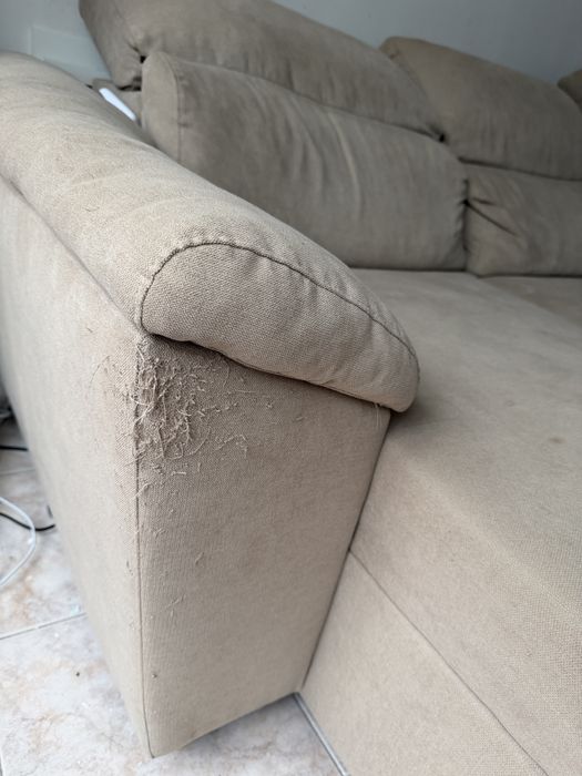 Sofá bege chaise longe