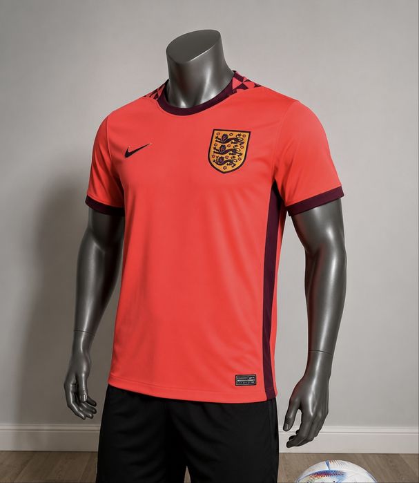 Nike. Męska koszulka wyjazdowa Anglia Mistrzostwa Świata 2022. Rozmiar L.