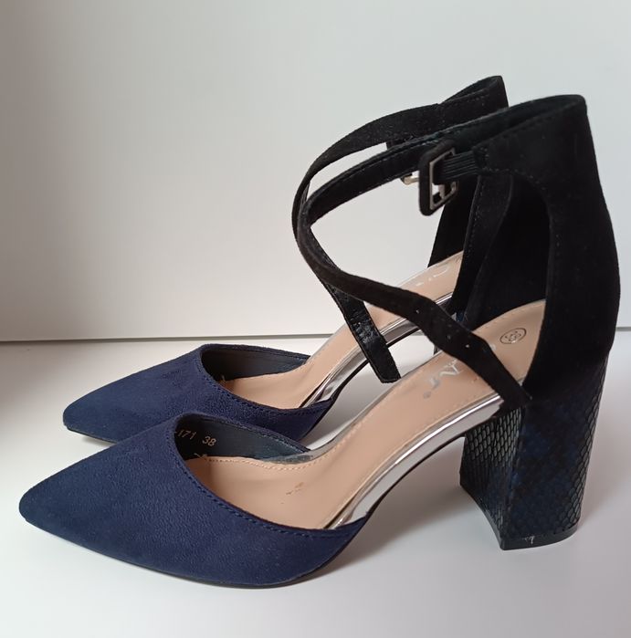 Buty na obcasie granatowo-czarne rozmiar 38