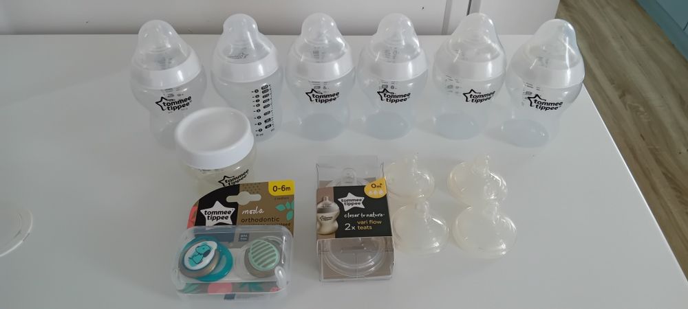 Conjunto biberões Tomee Tippee novos