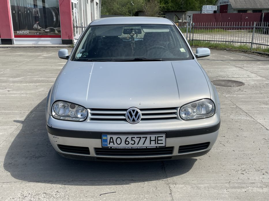 Volkswagen Golf-4