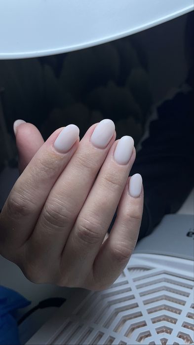 Unhas de gel bem feitas