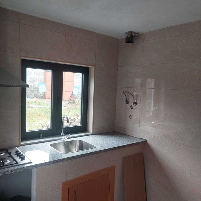 Casa T1 para alugar - Varziela