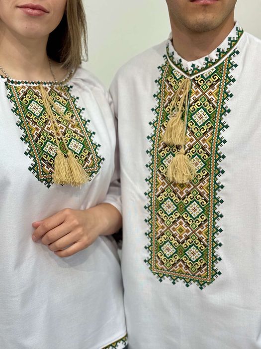 Парні Вишиванки традиційні