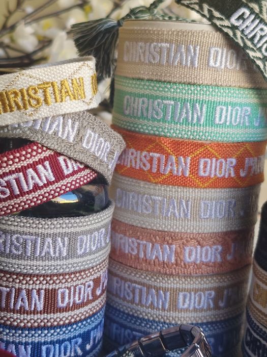 Pulseiras Christian Dior e Pingentes para Pulseiras Italianas