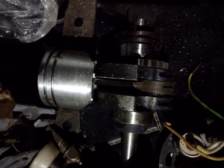 Продам запчастини до бензопили