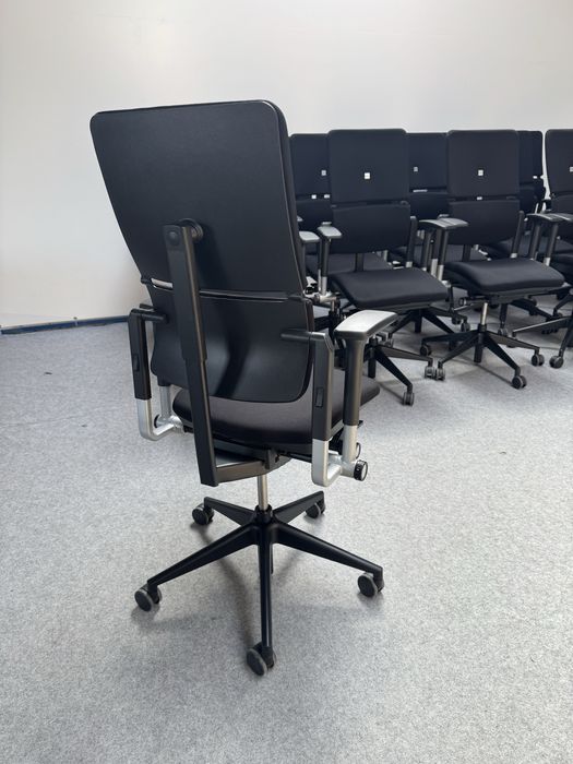 Krzesło biurowe obrotowe Please Steelcase