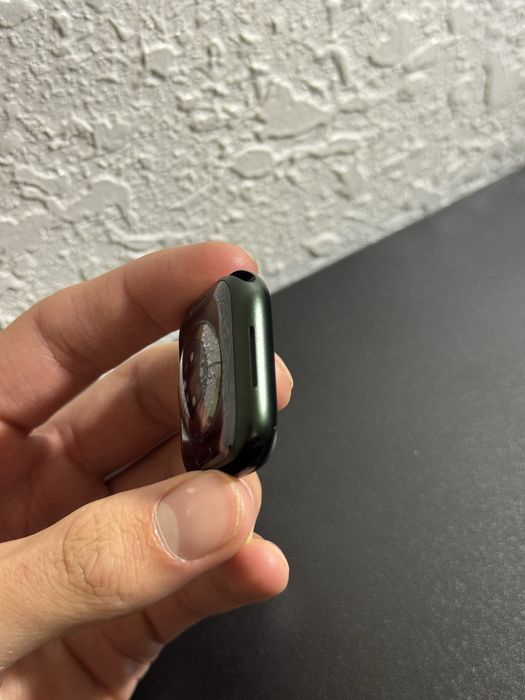 Apple Watch s7 green
