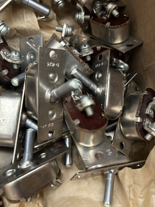 Продам тумблера в-45м нові ідеал