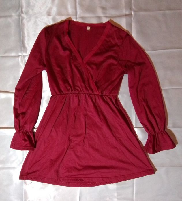 Червона тепла сукня