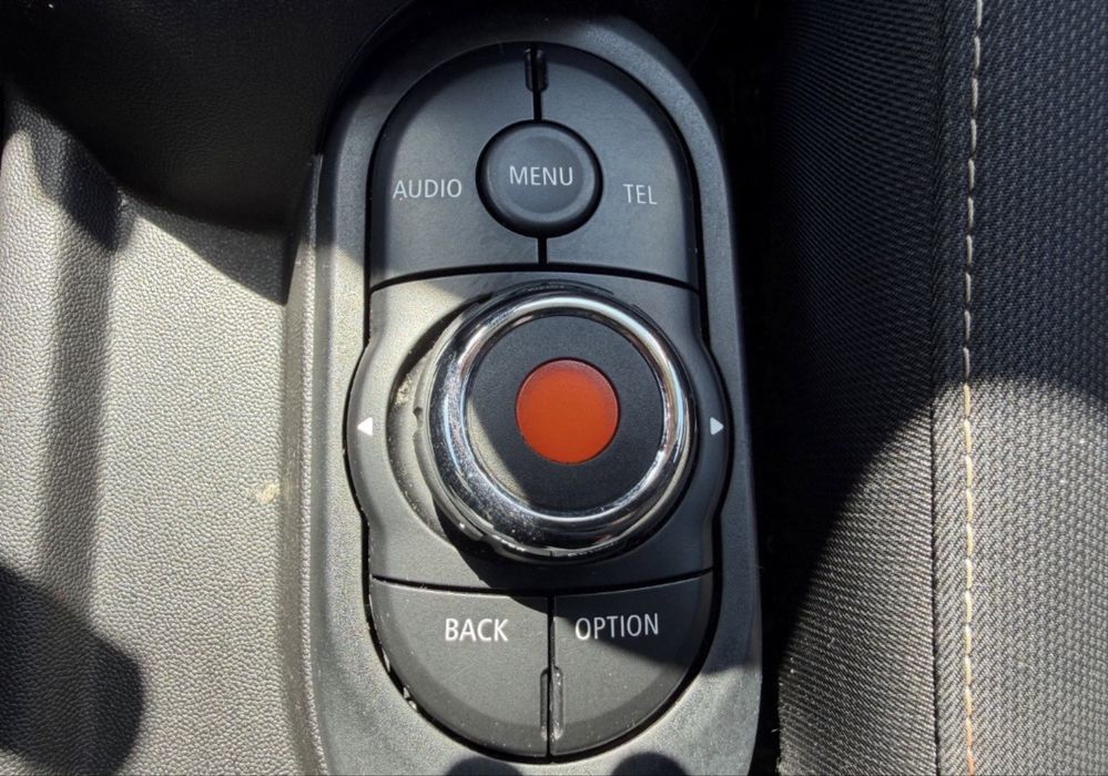 Mini  d 5 portas