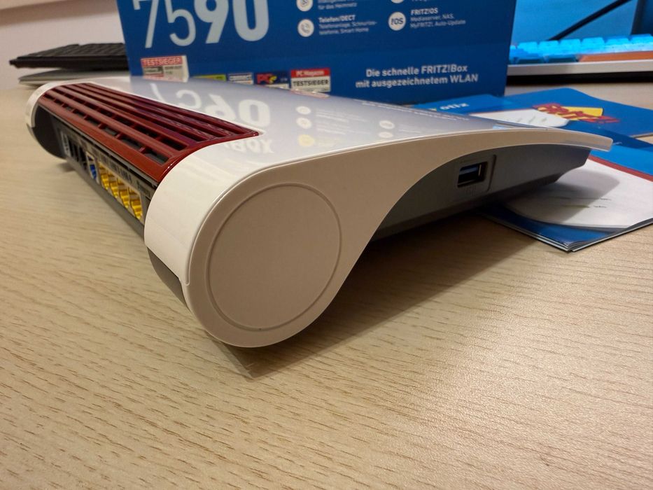 Router FRITZ!Box 7590