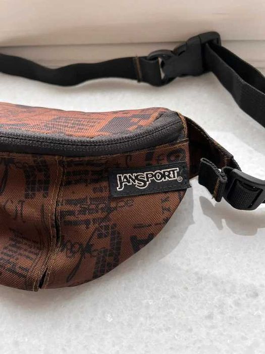 Brązowa nerka JanSport