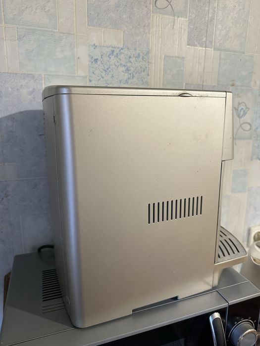 DeLonghi Magnifica Automatic Cappuccino ESAM 3500 S