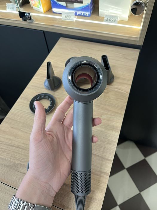 Фен Dyson HD08 Supersonic