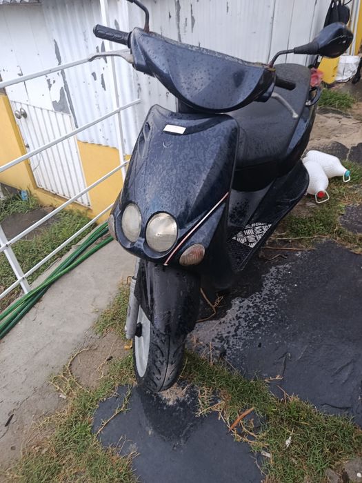 Vendo mota 50cc a andar bem