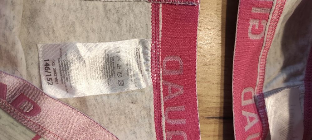 Komplet bielizny roz 146/152