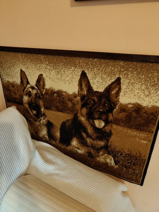 Makata, gobelin, dywan na ścianę, owczarki