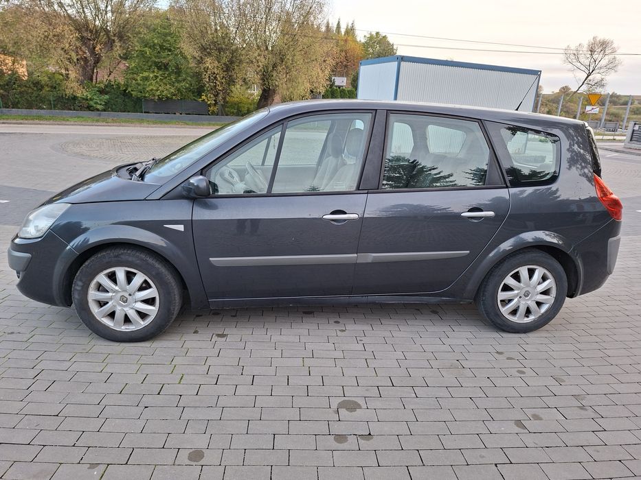 Renault Grand Scenic 2.0 dci
