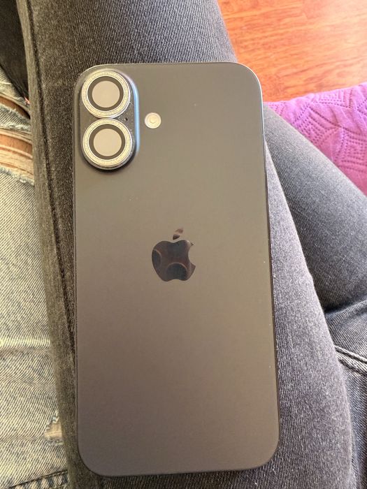 iphone 16 normal