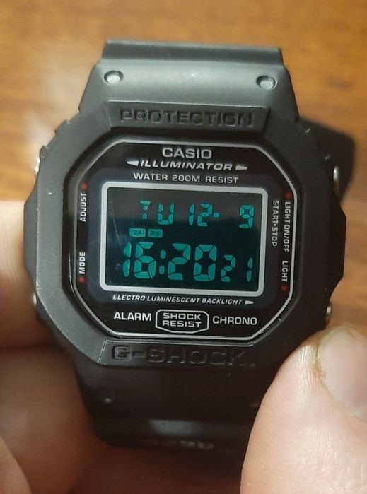 Часы Casio G-Shock DW-5600BB
